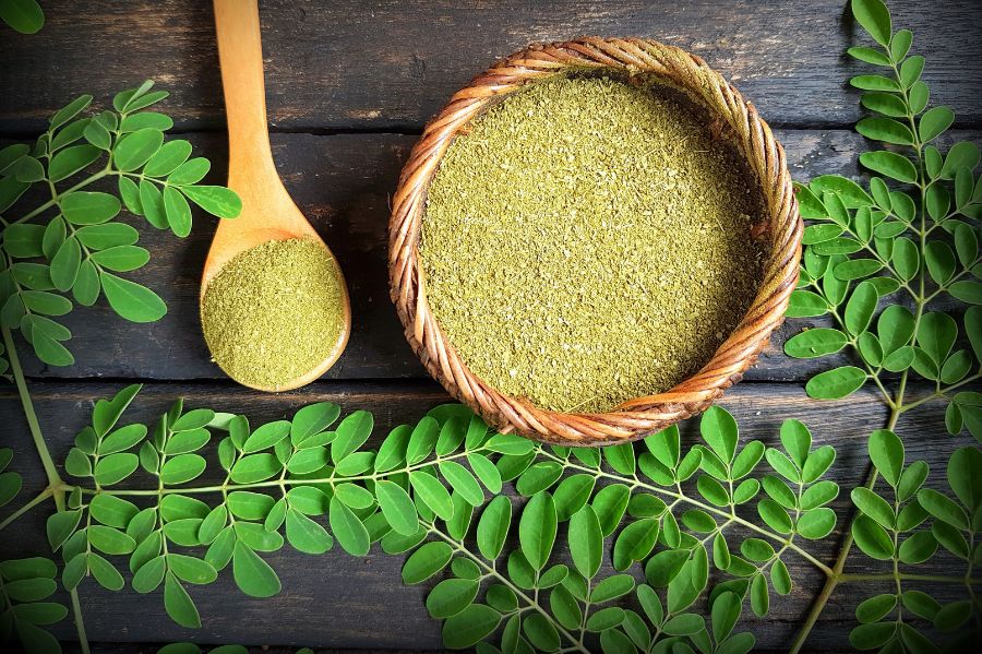 Moringa helps in times of exhaustion or intense physical activity.