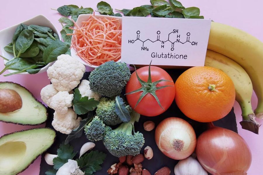 All About Glutathione: Benefits and Uses of the Natural Antioxidant